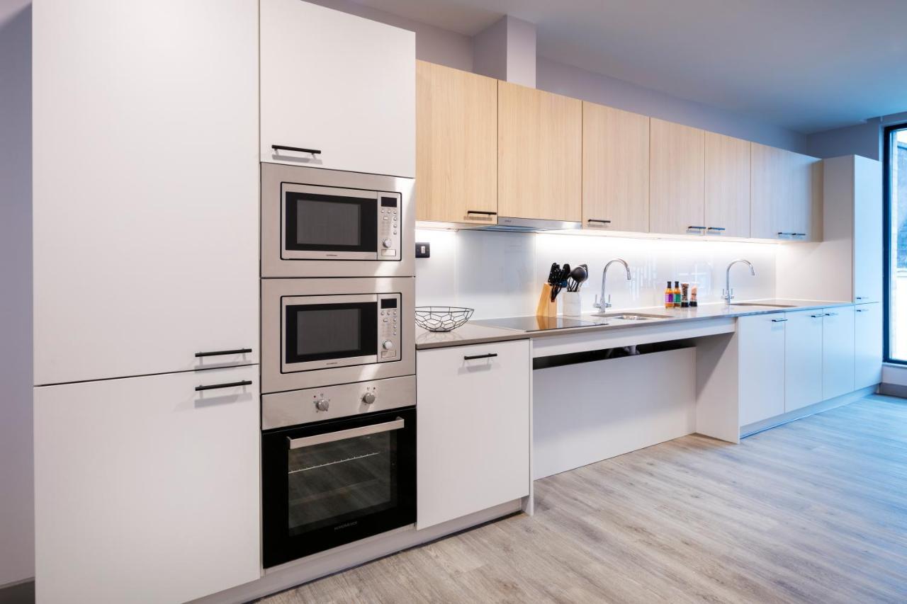 Coleman Court Summer Apartment *